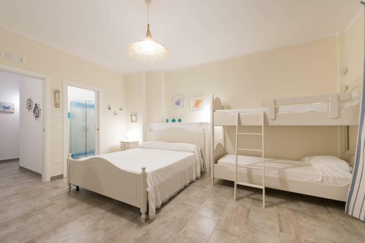 Casa Vacanze Poseidone Lido Conchiglia Exterior photo